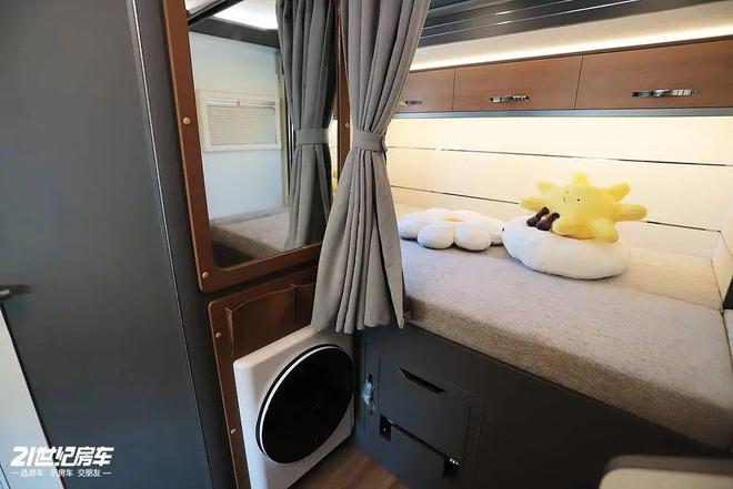 |全面进化!威尼斯房车亮相北京展pg模拟器电脑版912北京房车展(图5) |全面进化!威尼斯房车亮相北京展pg模拟器电脑版912北京房车展(图5)