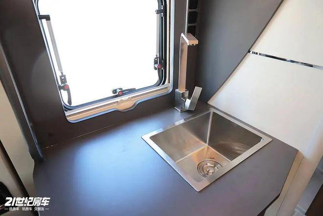 |全面进化!威尼斯房车亮相北京展pg模拟器电脑版912北京房车展(图19) |全面进化!威尼斯房车亮相北京展pg模拟器电脑版912北京房车展(图19)