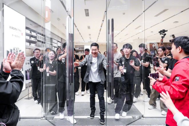 研发机器人项目;国内发布「脑机接口标准」 极客早知道电子pg小米17开售5分钟破国产机销售纪录;Meta(图5) 研发机器人项目;国内发布「脑机接口标准」 极客早知道电子pg小米17开售5分钟破国产机销售纪录;Meta(图5)